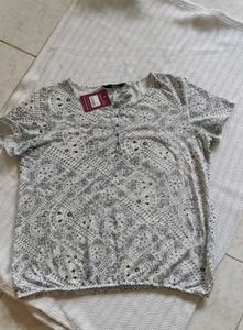 WHITE PRINTED CASUAL TOP