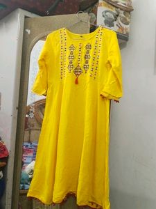 V.Nyc Kurti
