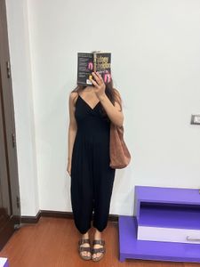 Stylish Black Jumpsuit Harom style