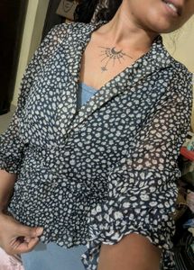 Floral Print Tie-Front Top