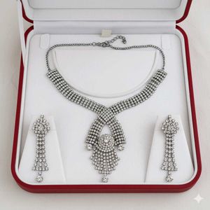 Sparkling Jewelry Set