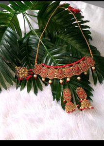 Red &amp; Gold Choker Set