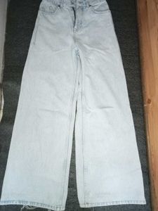 Wide Leg Light Wash Jeans
