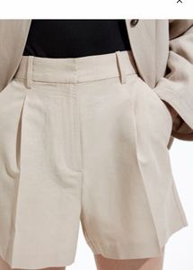 H&amp;M Tailored Beige Shorts