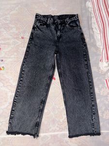 Trendy Wide-Leg Denim Jeans