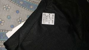 Black Capri