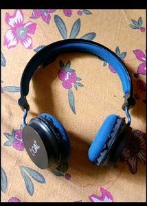 Boat Rockerz 400 Headphone