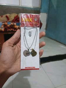 Cool MAGNETIC Couple Locket