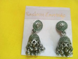 Green Dangle Earrings&amp;Jhumki