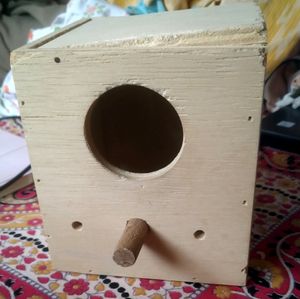 Nest/ breeding box for budgies, finches