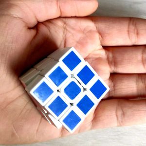 World&#39;s Smallest Rubik&#39;s Cube