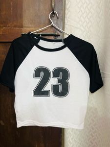 Cropped Tee