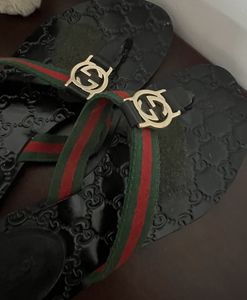 39’s Gucci Double G sandals