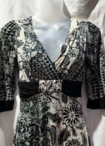 22211.Floral Print Dress