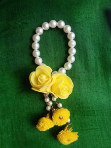 2 Earrings And Hath Phool Combo 🌺♥️💛
