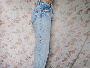 Light Wash Denim Jeans