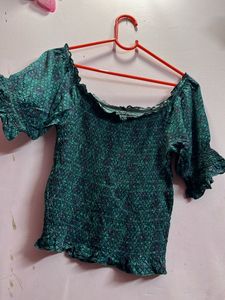 It’s A Off Sholder Crop Top From Infuse..!