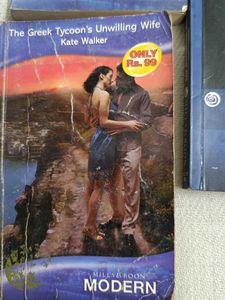 Mills &amp; Boon Modern Romance Books (3)