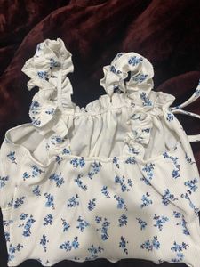 Floral Ruffle Crop Top