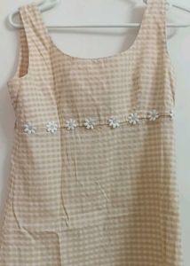 Cute Gingham Dress with Flowers