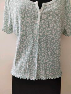 zudio plus size Floral Print Top