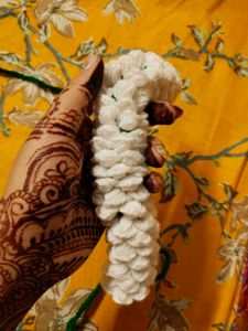 Handmade crochet gajra 🤍🎀