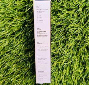 3 Minimalist Face Cleaner