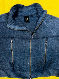 Stylish Zip-Up Knit Cardigan