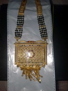 Elegant Gold Mangalsutra Necklace