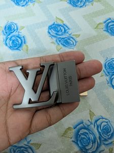 Designer Belt Buckles - LV &amp; Gucci