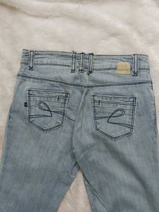Blue Causual Jeans