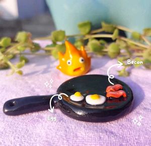 Calcifer Breakfast Pan Desk Piece