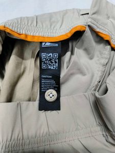 Breakbounce Beige Shorts