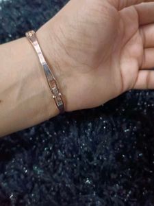 Elegant Bangle Bracelet