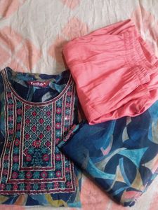 Embroidered Kurta Set
