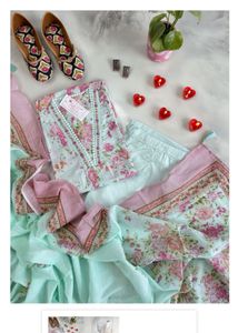 Floral Print dupatta set