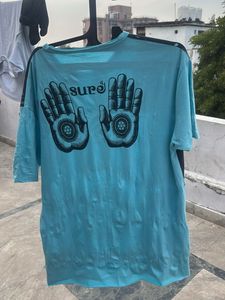 Unique Graphic Print T-Shirt