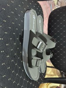 Walkaroo Grey Sandals For Women