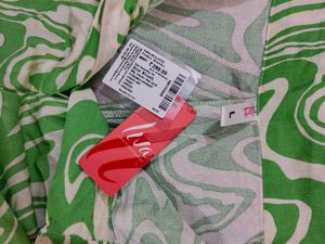 Stylish Green Swirl Print Skorts with Belt