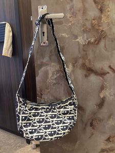Chic Patterned Handbag