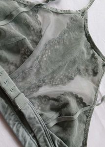 Green Lace Bralette 💚