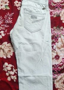 La MODE Jeans