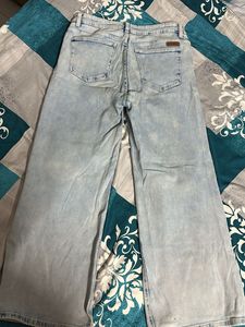 Wide Legged Ribbed Jean