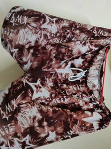 Patterned Women&#39;s Shorts