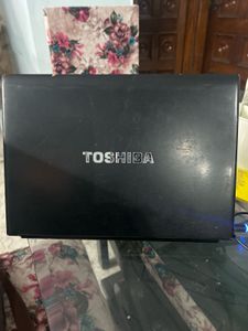Toshiba Core i5-2nd gen light Weight Laptop