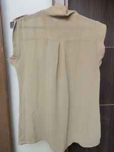 Elegant Sleeveless Blouse