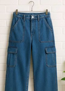 Wide Leg Cargo Jeans