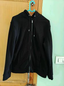 H&M Black Zip-Up Hoodie