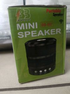 B BOSS Mini Speaker