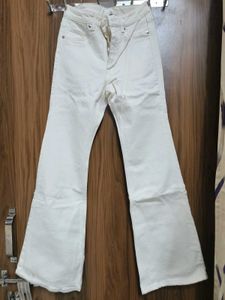 H&M off White Flared Jeans